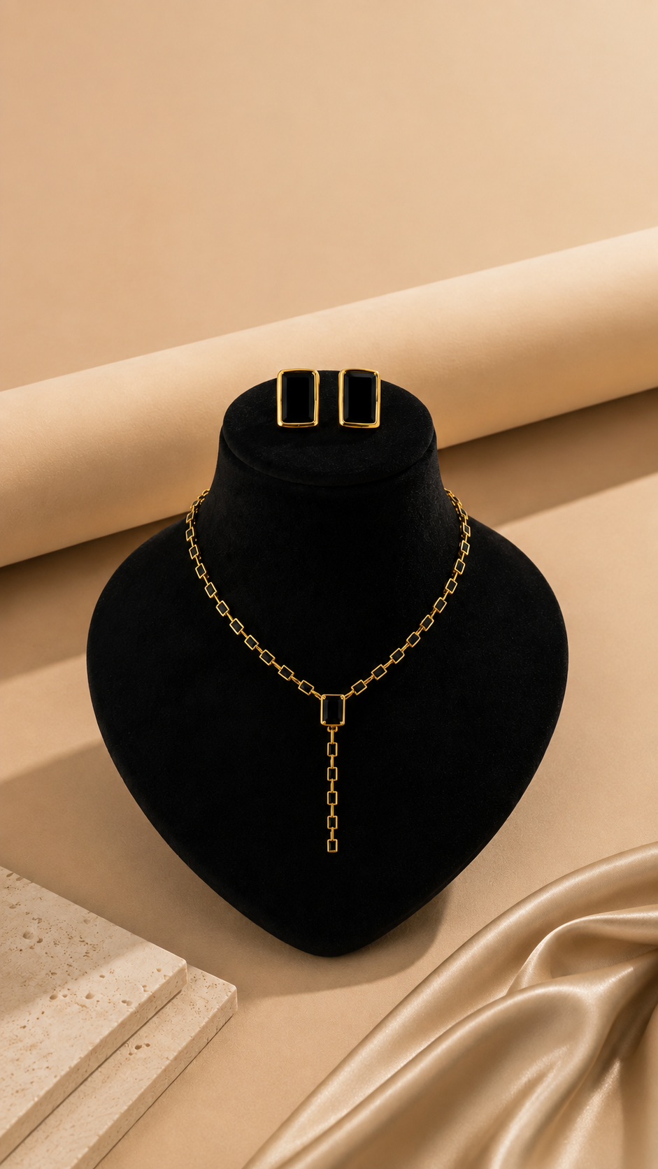 Noir Drop Necklace